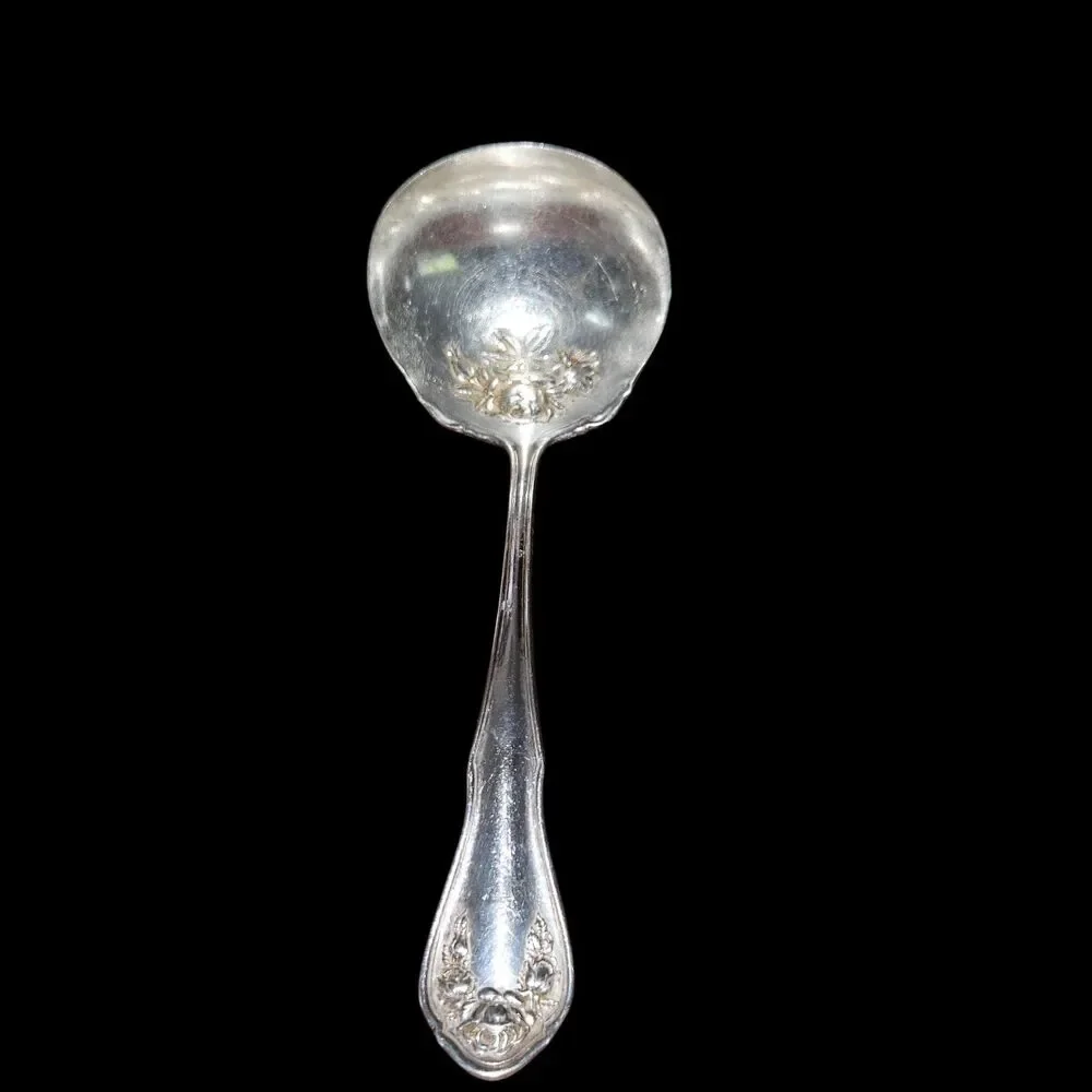 Antique Oneida Gravy Ladle Bridal Rose Silver Plated 6 ¾